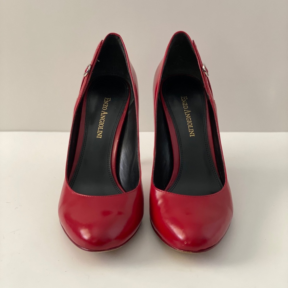 Enzo Angiolini Pumps
